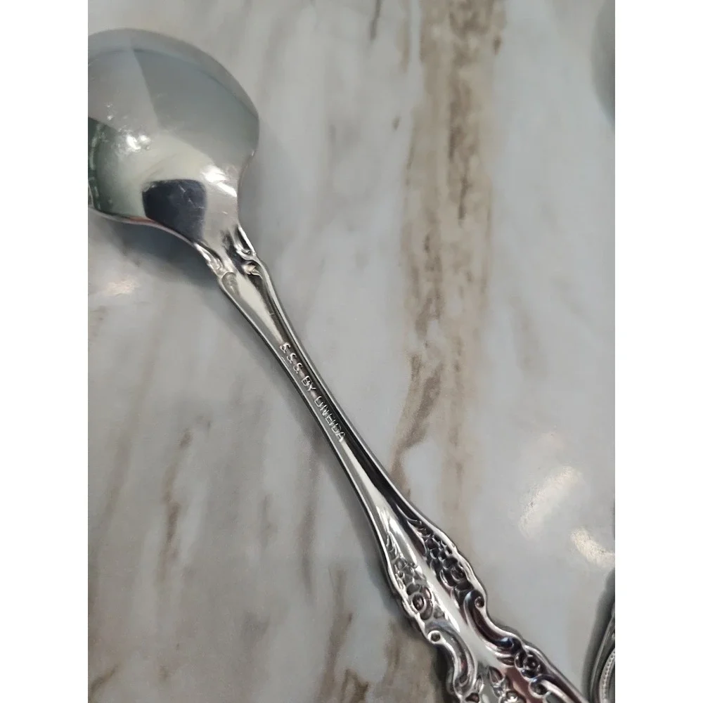 4 S.S.S. By Oneida RENOIR - PEMBROOKE Stainless Spoons 6